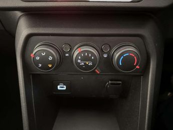 Dacia Sandero 1.0 TCe Comfort Hatchback 5dr Petrol CVT Euro 6 (s/s) (90 ps)