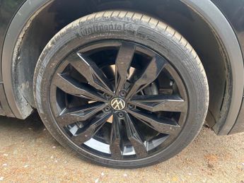 Volkswagen Tiguan 1.5 TSI Black Edition DSG Euro 6 (s/s) 5dr