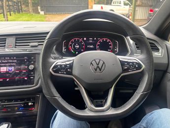 Volkswagen Tiguan 1.5 TSI Black Edition DSG Euro 6 (s/s) 5dr