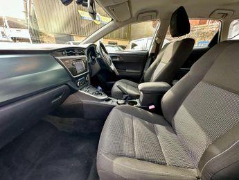 Toyota Auris 1.8 VVT-h Icon CVT Euro 5 (s/s) 5dr