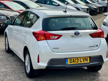 Toyota Auris 1.8 VVT-h Icon CVT Euro 5 (s/s) 5dr