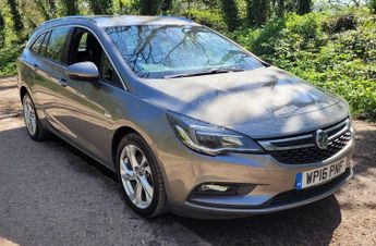 Vauxhall Astra 1.6 CDTi BlueInjection SRi Nav Sports Tourer Euro 6 (s/s) 5dr