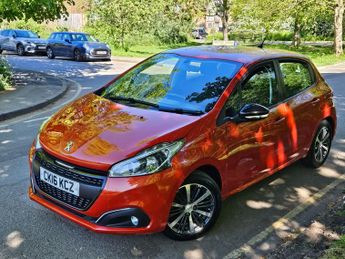 Peugeot 208 1.2 PureTech XS White Euro 6 5dr