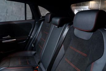 Mercedes-Benz GLA 2.0 GLA220d AMG Line Night Edition (Premium Plus) 8G-DCT 4MATIC 