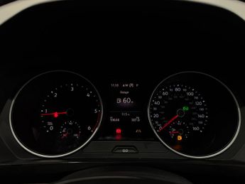Volkswagen Tiguan 2.0 TDI SE Navigation DSG Euro 6 (s/s) 5dr
