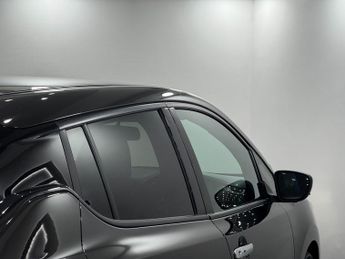 Nissan Leaf 39kWh N-Connecta Auto 5dr