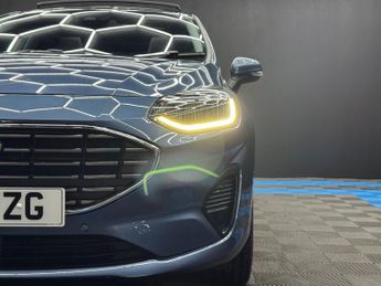 Ford Fiesta 1.0T EcoBoost MHEV Titanium Vignale DCT Euro 6 (s/s) 5dr