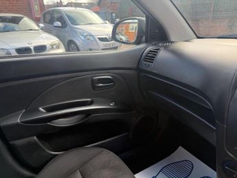 Kia Picanto 1.1 Strike 5dr