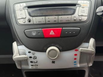 Toyota AYGO 1.0 VVT-i Euro 5 3dr