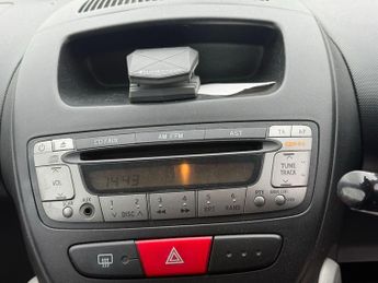 Toyota AYGO 1.0 VVT-i Euro 5 3dr