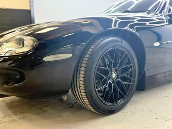 Jaguar XK8 4.0 2dr