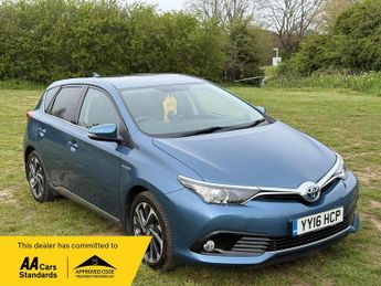 Toyota Auris 1.8 VVT-h Design Hatchback 5dr Petrol Hybrid CVT Euro 6 (s/s) (1