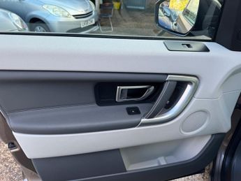 Land Rover Discovery Sport 2.0 TD4 HSE Auto 4WD Euro 6 (s/s) 5dr