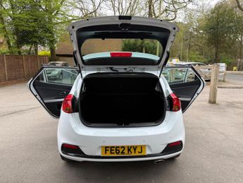 Kia Ceed 1.6 CRDi 2 Auto Euro 5 5dr