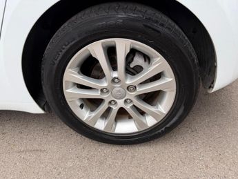 Kia Ceed 1.6 CRDi 2 Auto Euro 5 5dr