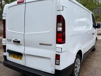 Renault Trafic 1.6 dCi 27 Business+ Panel Van 5dr Diesel Manual SWB Standard Ro
