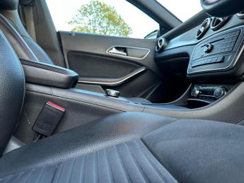 Mercedes-Benz CLA 2.1 CLA220 CDI AMG Sport Coupe 7G-DCT Euro 6 (s/s) 4dr