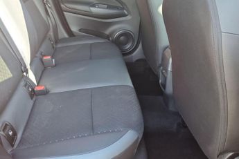 Nissan Juke 1.6 Hybrid N-Connecta 5dr Auto