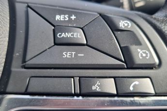 Nissan Juke 1.6 Hybrid N-Connecta 5dr Auto