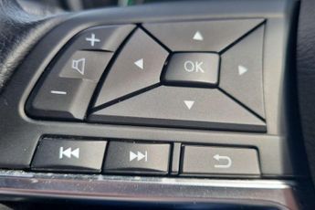 Nissan Juke 1.6 Hybrid N-Connecta 5dr Auto