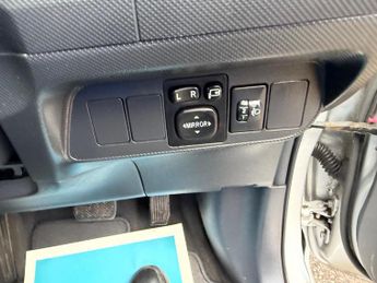 Toyota Auris 1.6 TR Hatchback 5dr Petrol Multimode (146 g/km, 124 bhp)