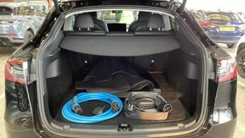 Tesla Model Y Auto RWD 5dr