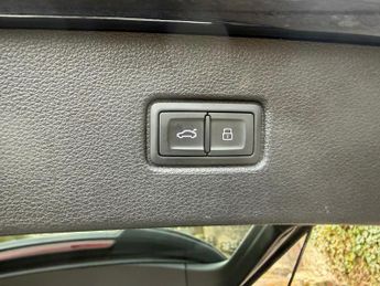 Audi Q7 3.0 TDI V6 50 Black Edition Tiptronic quattro Euro 6 (s/s) 5dr