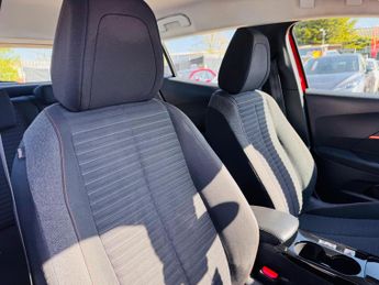 Peugeot E-2008 50kWh Active Premium Auto 5dr