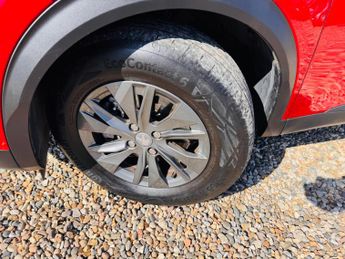 Peugeot E-2008 50kWh Active Premium Auto 5dr