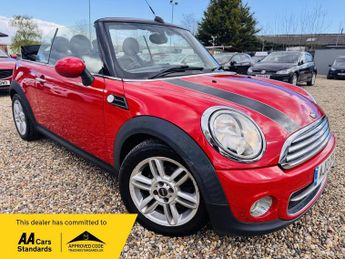 MINI Convertible 2.0 Cooper D Auto Euro 5 2dr