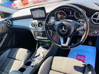 Mercedes-Benz GLA 1.6 GLA180 Urban Edition 7G-DCT Euro 6 (s/s) 5dr