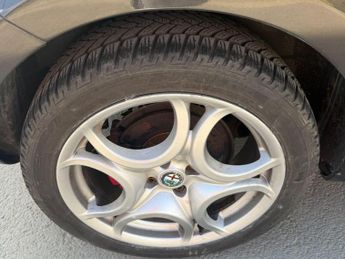 Alfa Romeo MiTo 1.4 TB MultiAir Distinctive TCT Euro 6 (s/s) 3dr