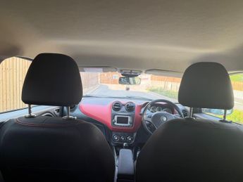 Alfa Romeo MiTo 1.4 TB MultiAir Distinctive TCT Euro 6 (s/s) 3dr