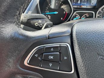 Ford Kuga 1.5 TDCi Zetec Powershift Euro 6 (s/s) 5dr