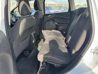 Ford Kuga 1.5 TDCi Zetec Powershift Euro 6 (s/s) 5dr