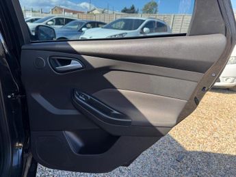 Ford Focus 1.6 Titanium Powershift Euro 5 5dr