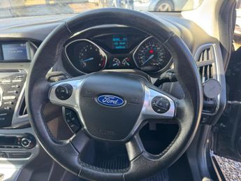 Ford Focus 1.6 Titanium Powershift Euro 5 5dr