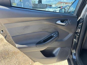 Ford Focus 1.6 Titanium Powershift Euro 5 5dr