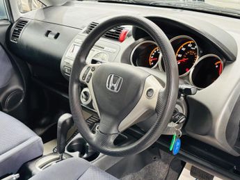 Honda Jazz 1.4 i-DSI SE CVT-7 5dr