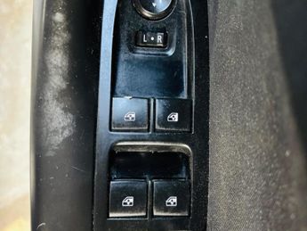 Vauxhall Astra 1.4i Turbo SRi Euro 6 5dr