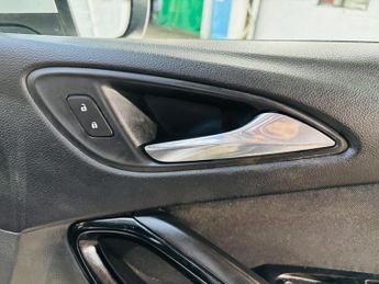 Vauxhall Astra 1.4i Turbo SRi Euro 6 5dr