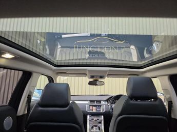 Land Rover Range Rover Evoque 2.2 SD4 Pure Auto 4WD Euro 5 5dr