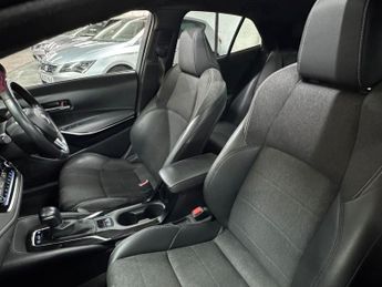 Toyota Corolla 1.8 VVT-h Design CVT Euro 6 (s/s) 5dr