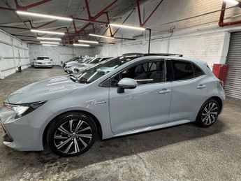 Toyota Corolla 1.8 VVT-h Design CVT Euro 6 (s/s) 5dr