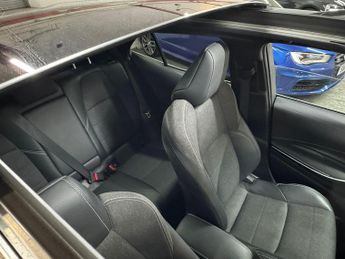 Toyota Corolla 1.8 VVT-h Design CVT Euro 6 (s/s) 5dr