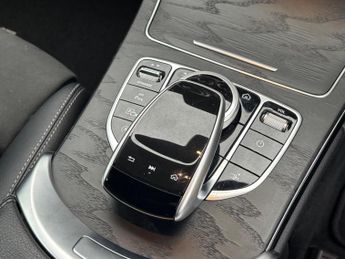 Mercedes-Benz C Class 2.0 C300d AMG Line (Premium) G-Tronic+ Euro 6 (s/s) 2dr