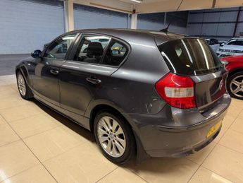 BMW 1 Series 2.0 120d SE Euro 4 5dr