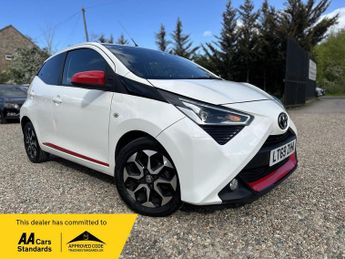 Toyota AYGO 1.0 VVT-i x-trend Funroof x-shift Euro 6 5dr