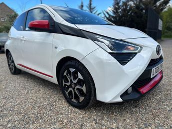 Toyota AYGO 1.0 VVT-i x-trend Funroof x-shift Euro 6 5dr