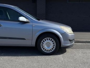 Vauxhall Astra 1.8i 16v Life 5dr